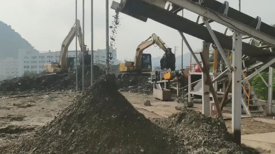 溫州鹿城項目陳腐垃圾治理現場